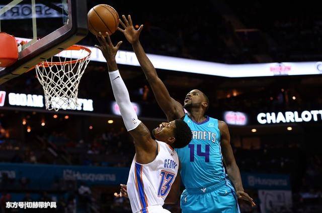  三球20+10+10，黄蜂终结火箭五连败  